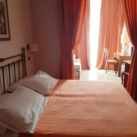 Andromaco Palace Hotel Таормина Екстериор снимка