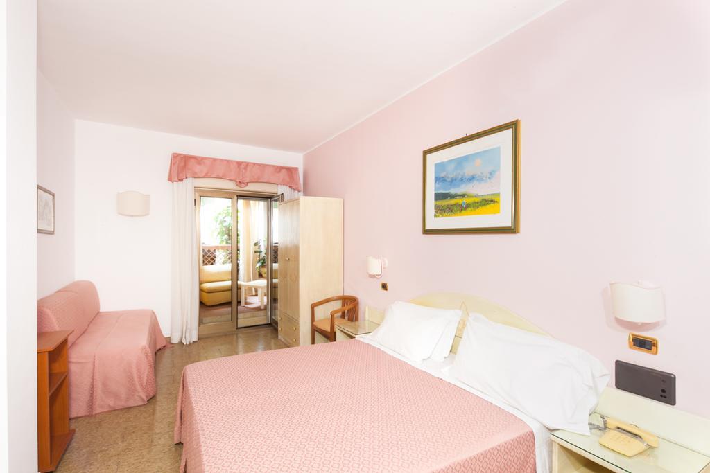 Andromaco Palace Hotel Таормина Екстериор снимка