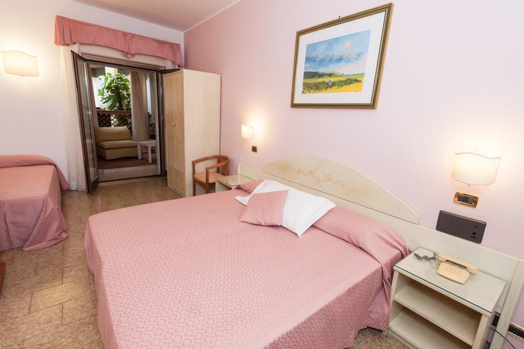 Andromaco Palace Hotel Таормина Екстериор снимка