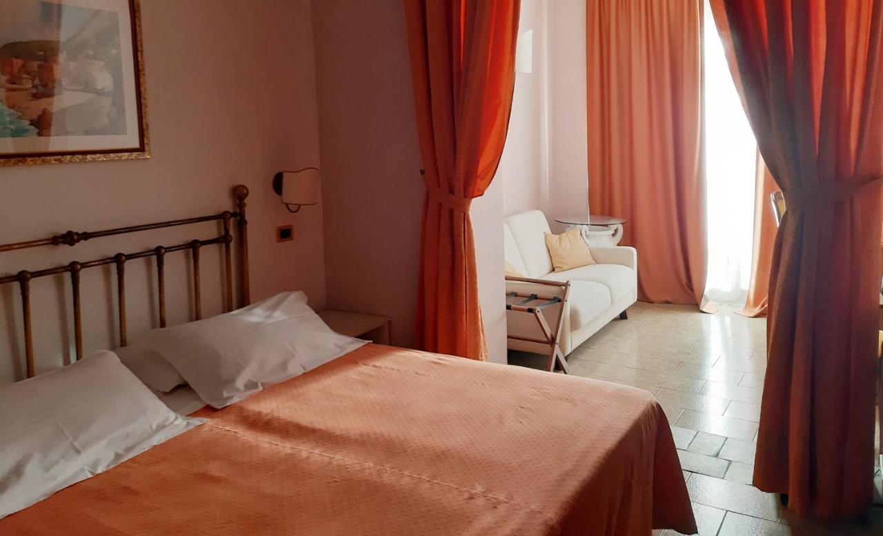 Andromaco Palace Hotel Таормина Екстериор снимка